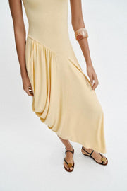 Robe longue asymétrique