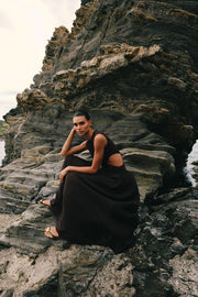 Robe contrastée en maille à découpes