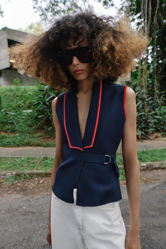 Gilet croisé à boucles