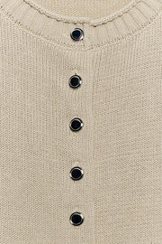 Veste en maille à boutons métalliques