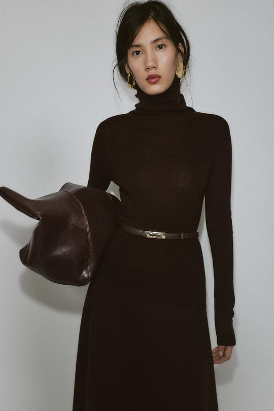 Pull 100 % laine à col montant avec ceinture