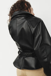 Blouson effet cuir avec ceinture