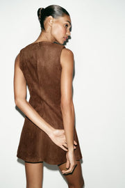 Robe courte effet suédine