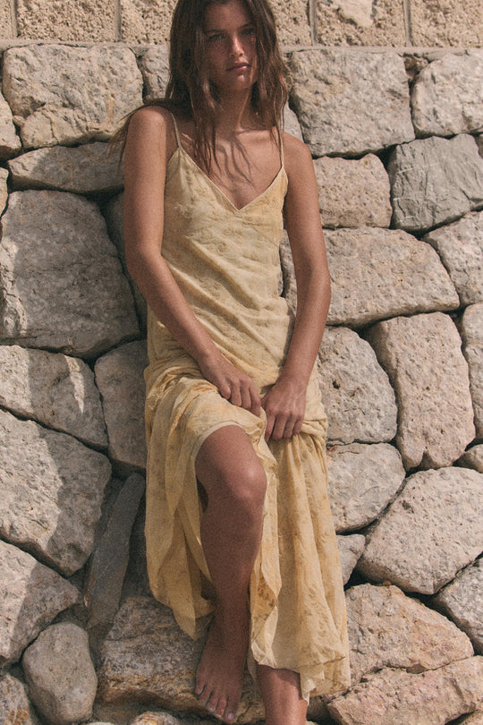 Robe nuisette en tissu dévoré
