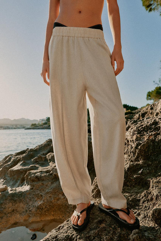 Pantalon coupe barrel en lin
