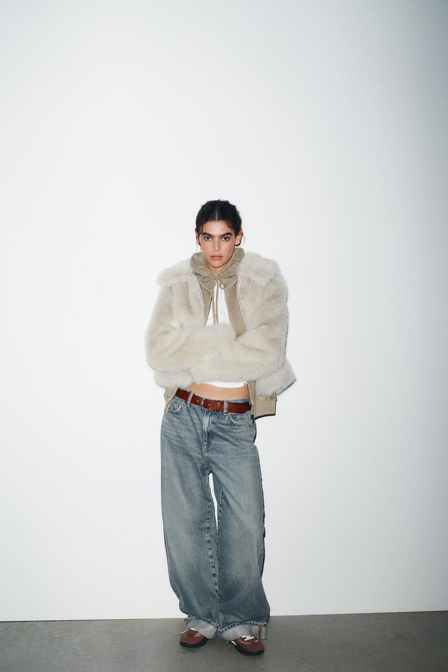 Manteau court effet fourrure à fermeture zippée