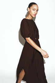Robe midi fluide à plis