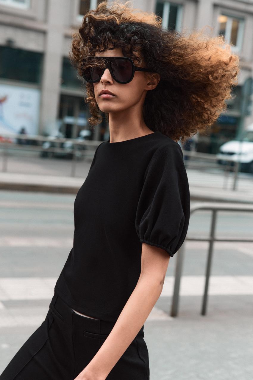 Top à manches bouffantes
