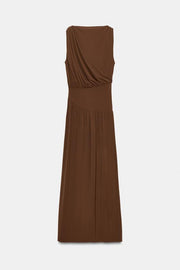 Robe à large ceinture latérale