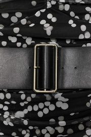 Robe à pois avec ceinture