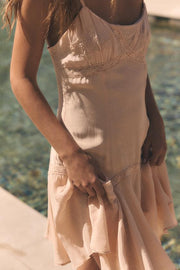 Robe nuisette brodée
