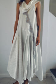 Robe dos-nu à rayures en dentelle