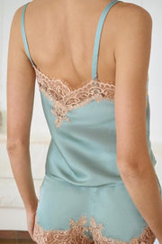 Top lingerie satiné à détails en dentelle