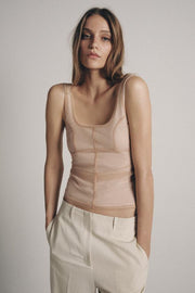Top en tulle à coutures apparentes