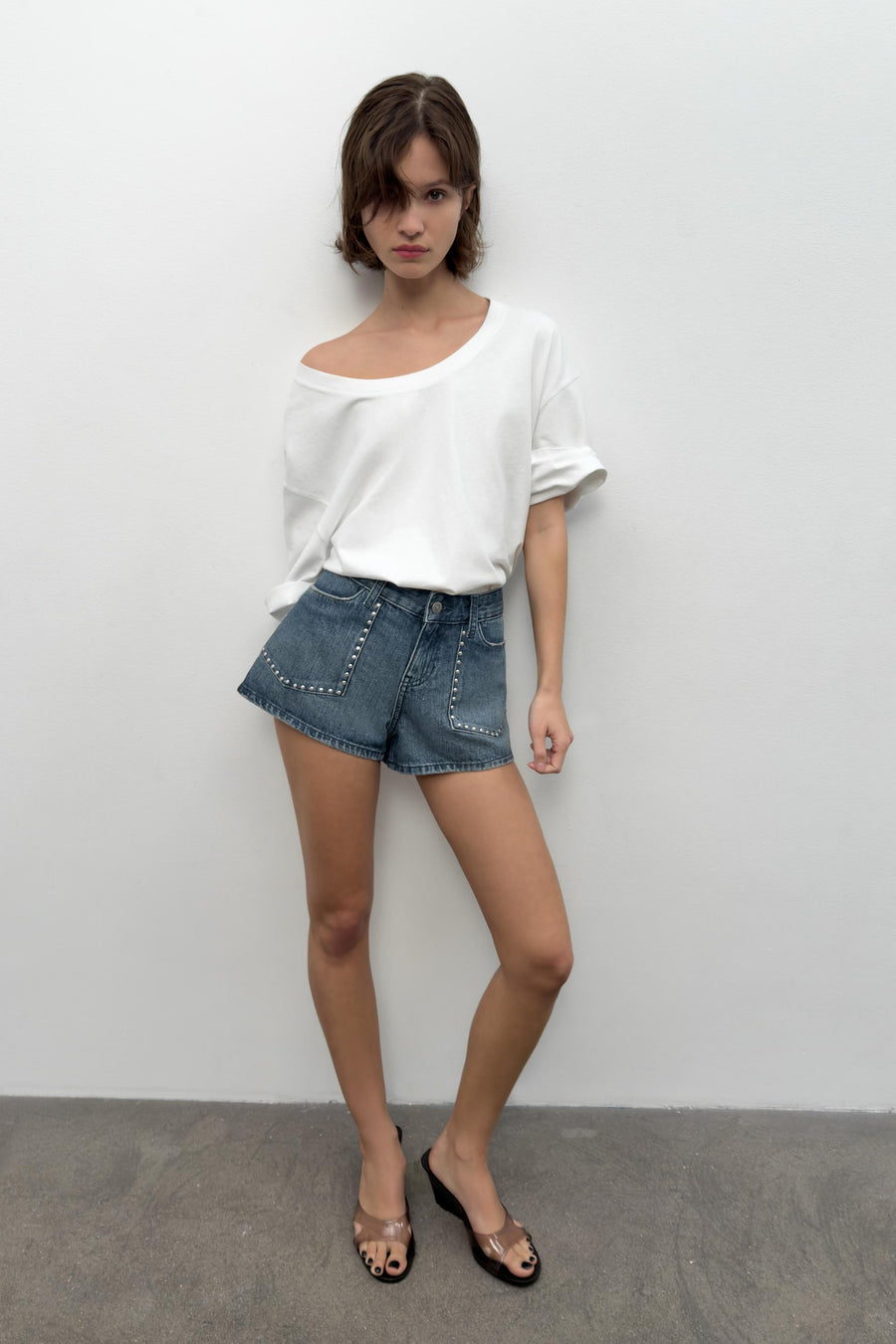 Short en denim TRF à clous
