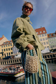 Blouson à col montant avec ceinture