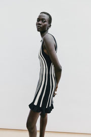 Robe courte en maille rayée