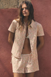 Short à fleurs