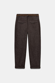 Pantalon chino avec ceinture tressée