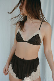 Short 100 % viscose en dentelle à perles
