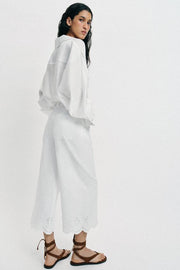 Pantalon-culotte à broderies ajourées