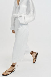 Pantalon-culotte à broderies ajourées