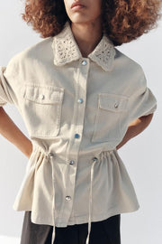 Veste safari à revers au crochet