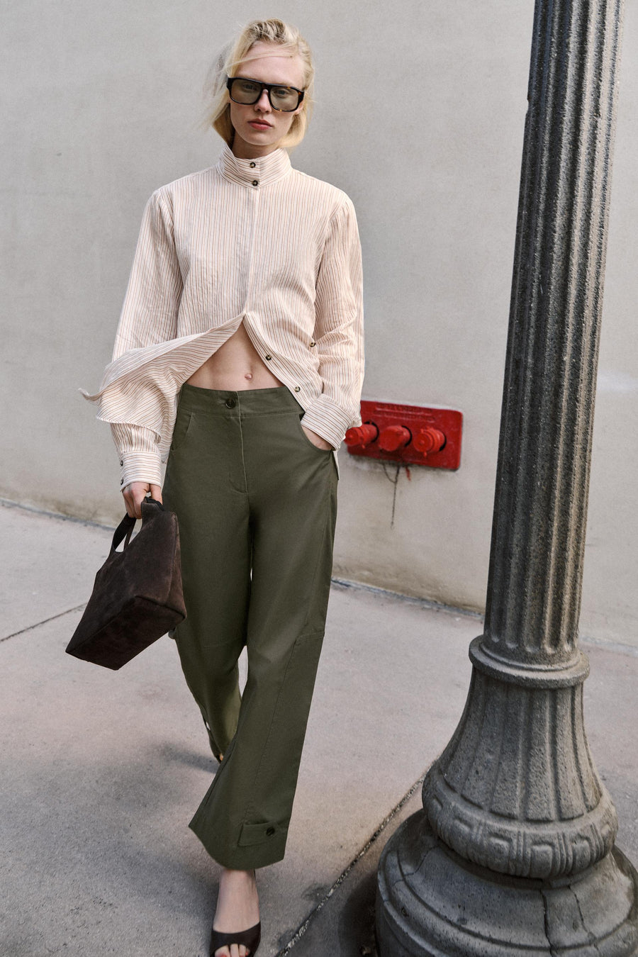 Pantalon coupe barrel à passants
