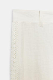 Pantalon à empiècements latéraux