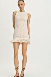 Robe courte au crochet à franges