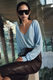 Pull en maille fine à décolleté en V