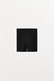 Short sans coutures en dentelle