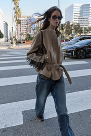 Manteau court en laine avec ceinture