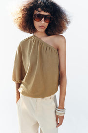 Top en maille asymétrique