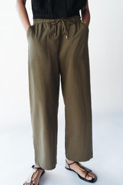 Pantalon coupe fuselée à taille élastique