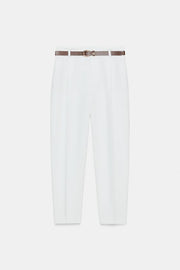 Pantalon à pinces avec ceinture