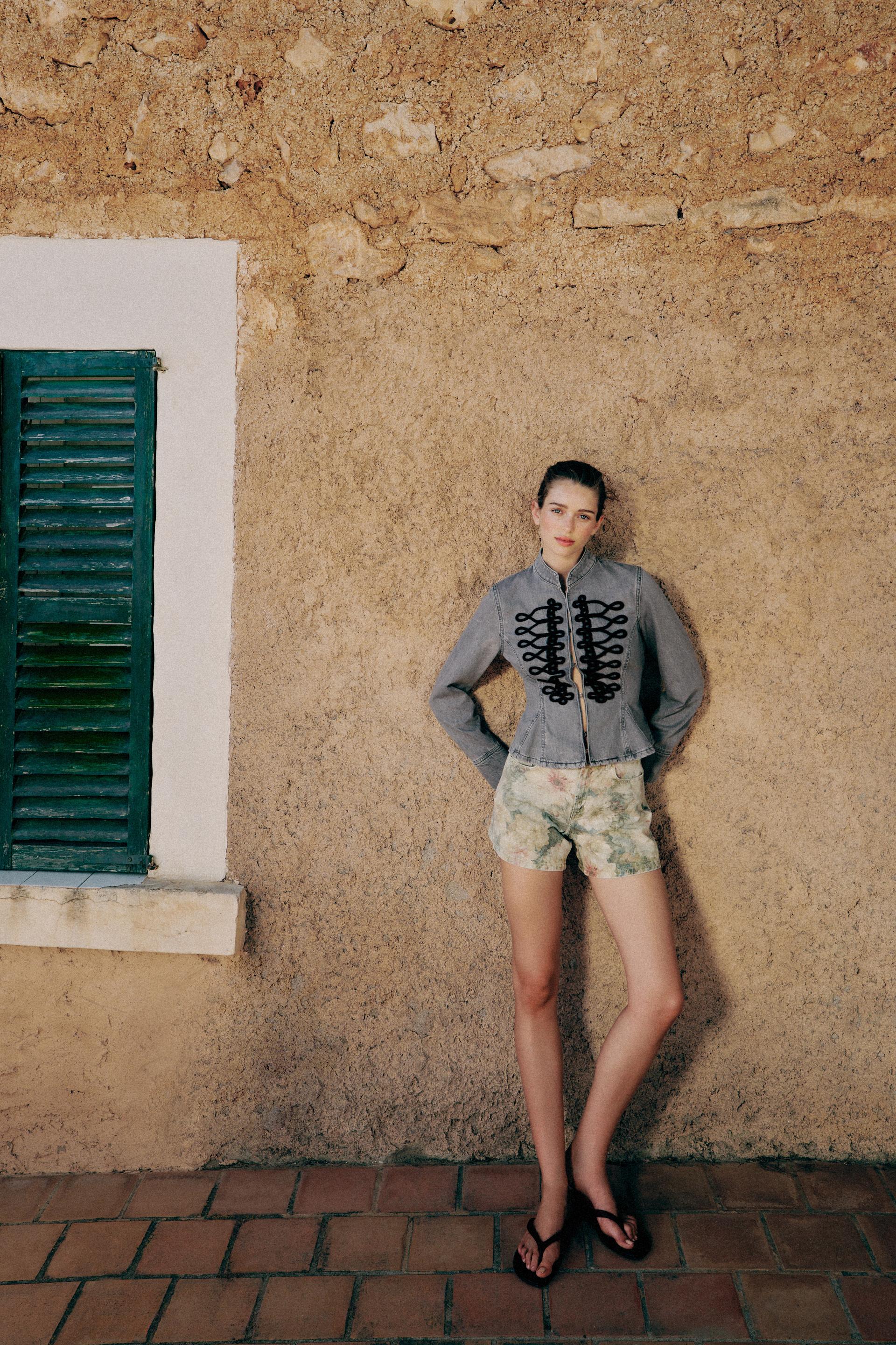 Veste Z1975 peplum à brandebourgs