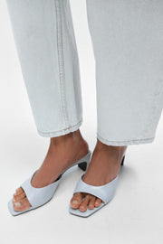 Mule en cuir à talon