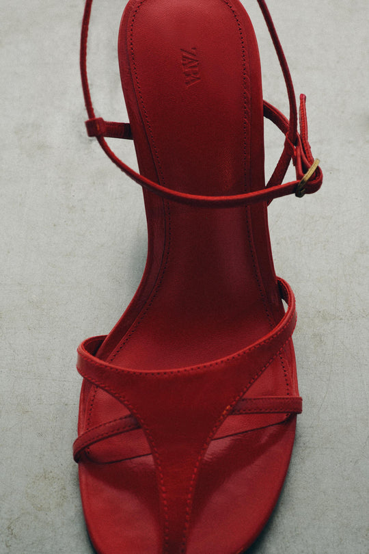 Sandale en cuir à brides Édition limitée