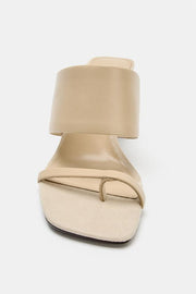 Mule en cuir à talon