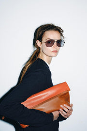 Pochette enveloppe en cuir à rabat